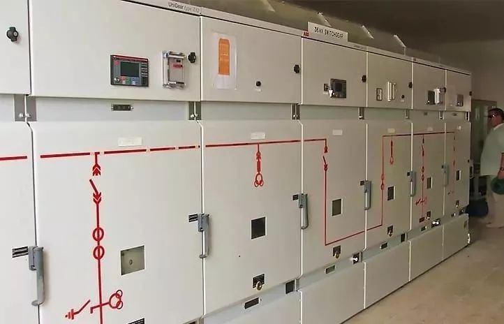高電壓開關柜突然跳閘，怎么辦？(8月19日)