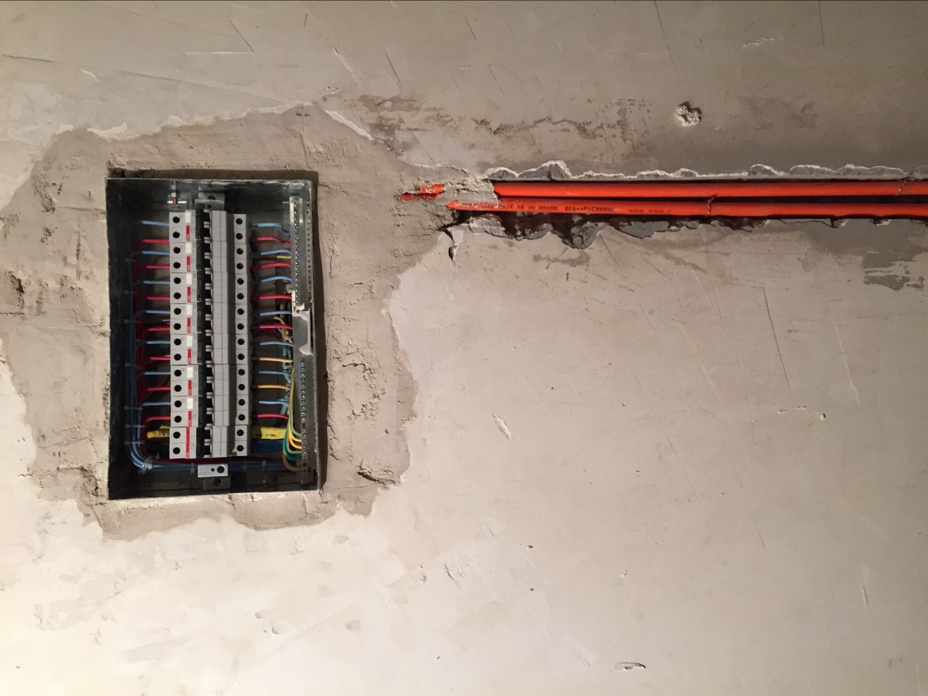 即使a 配電箱也不是一個真正的壞電工。