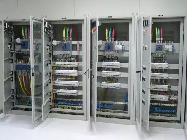 你認為配電箱系統圖怎么樣？圖片中的符號是什么意思？