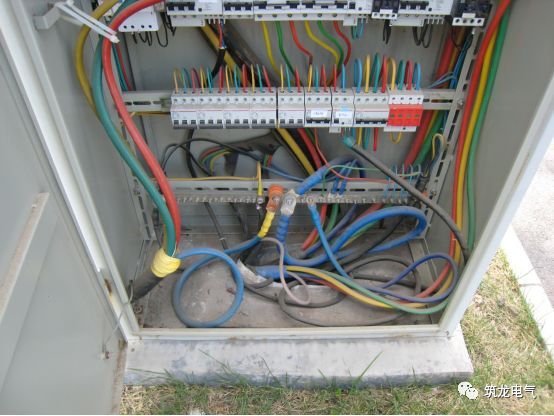 《建筑電氣工程施工質量驗收規范》GB50303-2015 配電箱(機柜)安裝詳細說明！