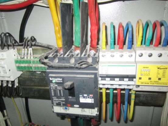 《建筑電氣工程施工質量驗收規范》GB50303-2015 配電箱(機柜)安裝詳細說明！