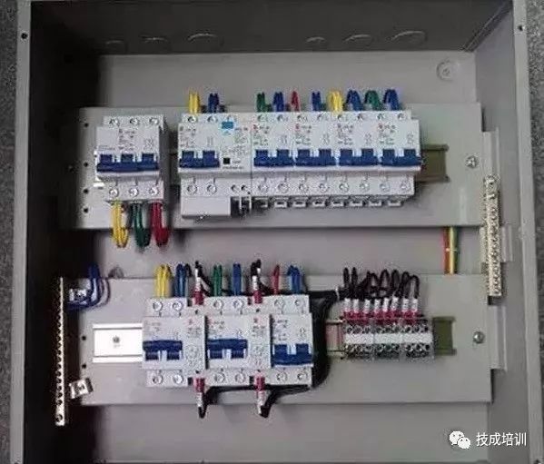 配電柜內部結構分析，一篇文章就足夠了！