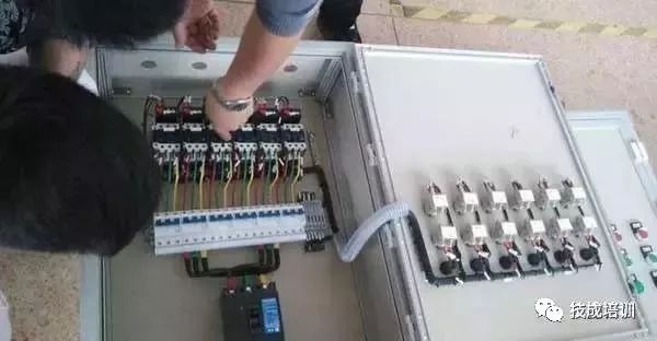 配電柜內部結構分析，一篇文章就足夠了！