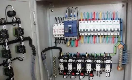 配電箱標準、接線方法、安裝方法和分類等。被詳細描述并且一次清楚。