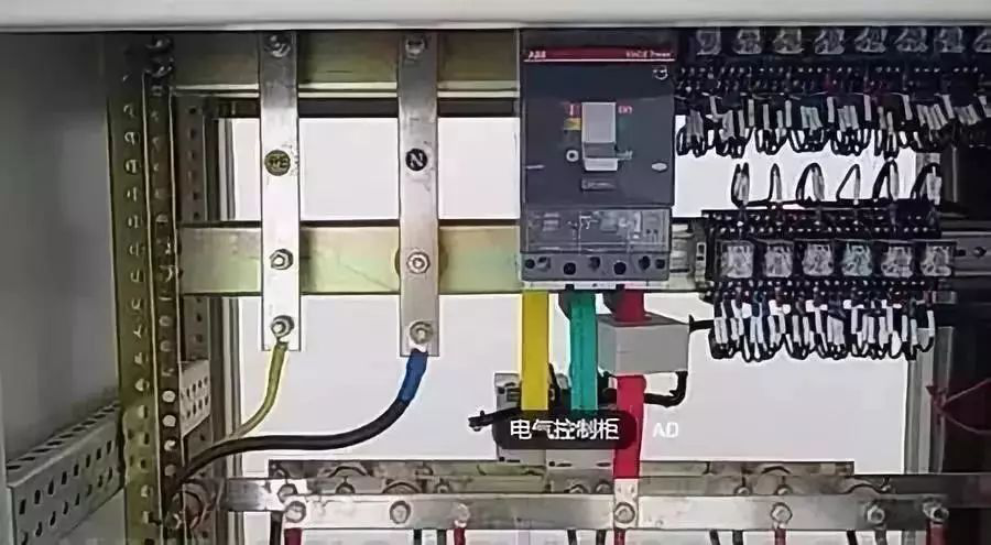 配電柜安裝禁忌:一個錯誤往往會導致無盡的麻煩。