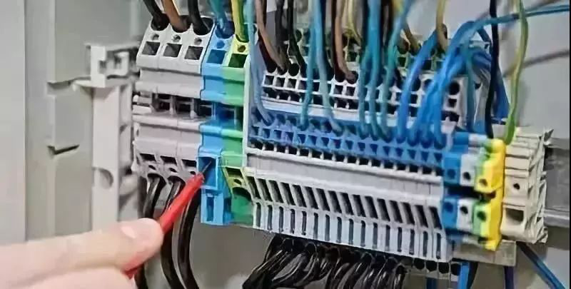 配電柜安裝禁忌:一個錯誤往往會導致無盡的麻煩。