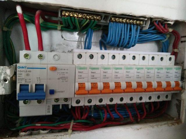 主頁配電箱 63A或40A，用于總漏電保護和空氣開關？讀完之后，我完全明白了！